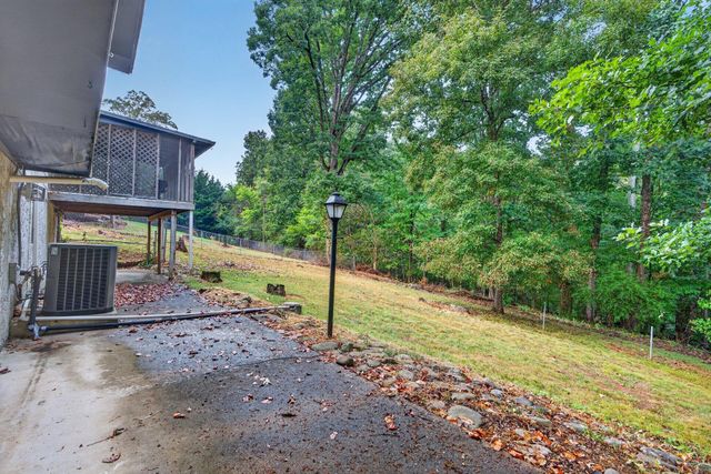 6410 Ridge Lake Road, Hixson, TN 37343