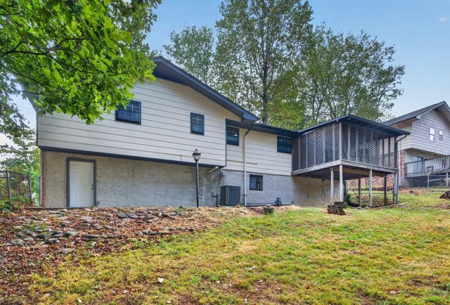 6410 Ridge Lake Road, Hixson, TN 37343