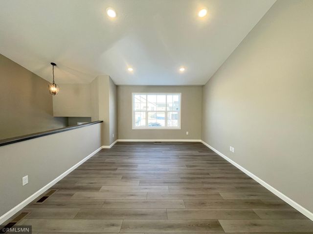 19918 English Avenue N, Forest Lake, MN 55025