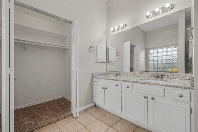 4721 Waterway Drive N, Fort Worth, TX 76137