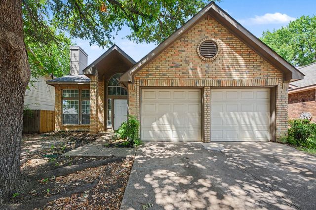 4721 Waterway Drive N, Fort Worth, TX 76137