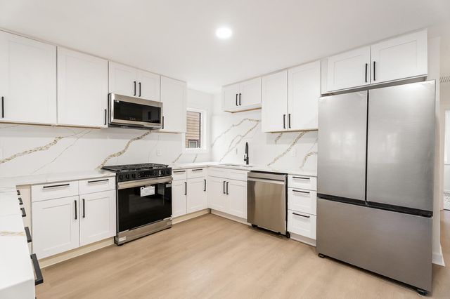 14610 Colfax Place, Crown Point, IN 46307