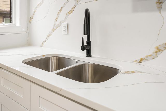 14610 Colfax Place, Crown Point, IN 46307