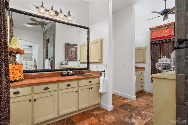 1700 Dartmouth Avenue, Mcallen, TX 78504
