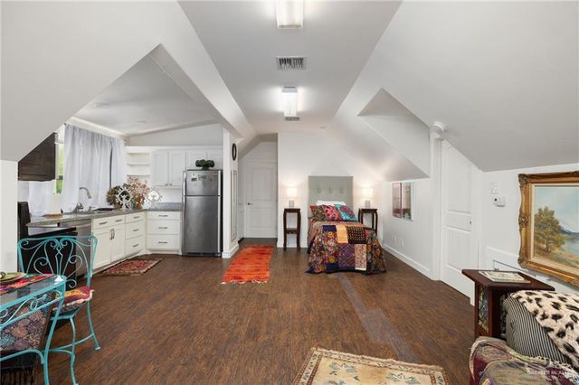 1700 Dartmouth Avenue, Mcallen, TX 78504