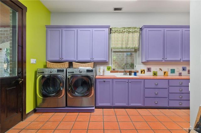 1700 Dartmouth Avenue, Mcallen, TX 78504