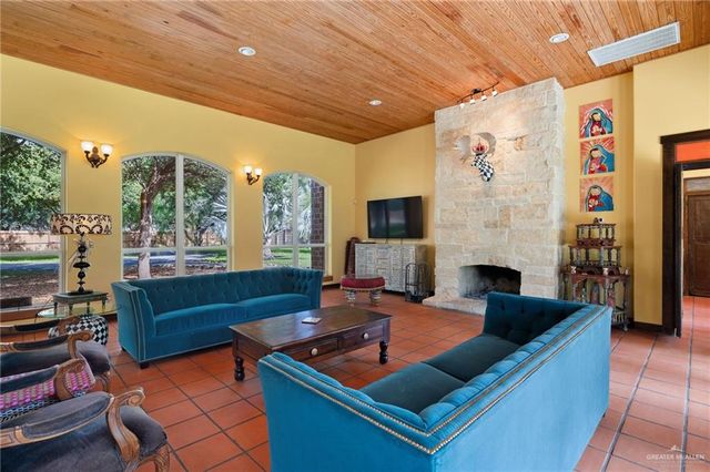 1700 Dartmouth Avenue, Mcallen, TX 78504