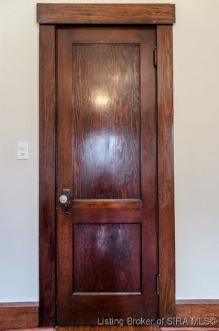 131 Olive Avenue, New Albany, IN 47150