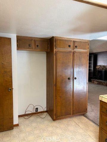 1163 Jungfrau, Crestline, CA 92325