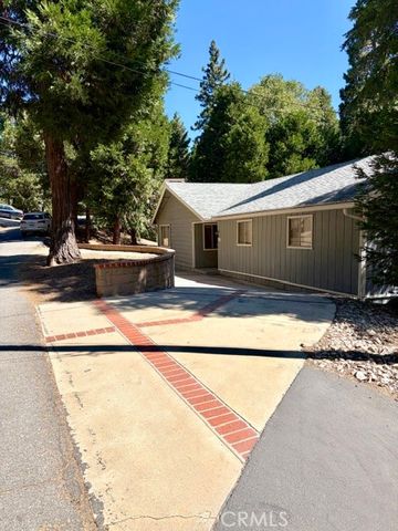 1163 Jungfrau, Crestline, CA 92325