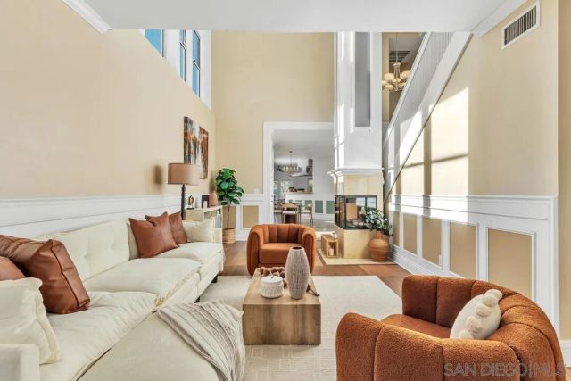 733 H Avenue, Coronado, CA 92118