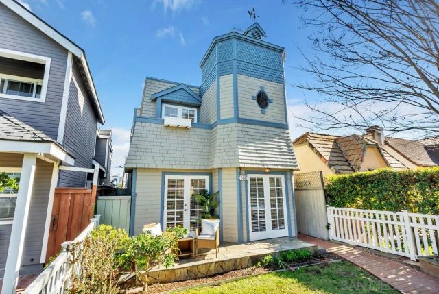 733 H Avenue, Coronado, CA 92118