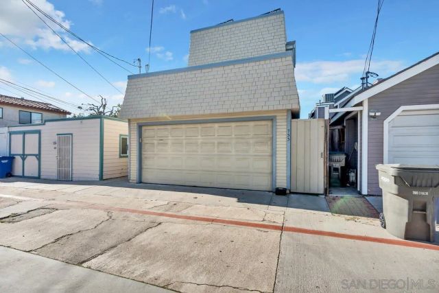 733 H Avenue, Coronado, CA 92118