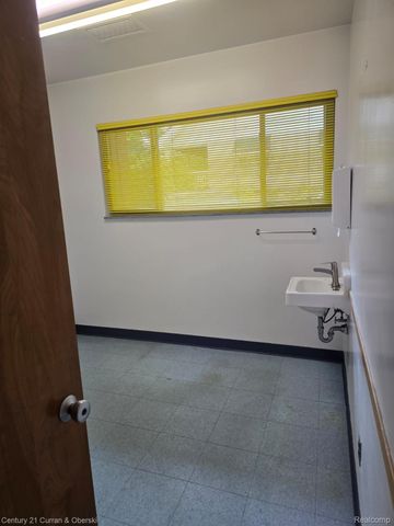 23100 Cherry Hill Street 6, Dearborn, MI 48124