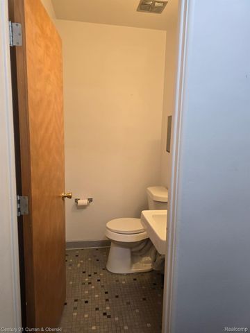 23100 Cherry Hill Street 6, Dearborn, MI 48124