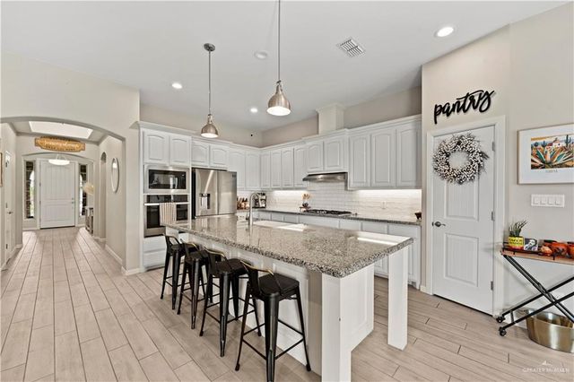 5365 Escondido Pass, Mcallen, TX 78504