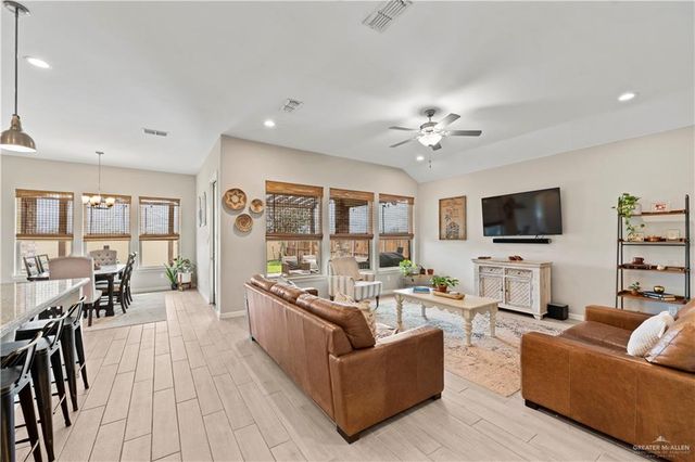 5365 Escondido Pass, Mcallen, TX 78504