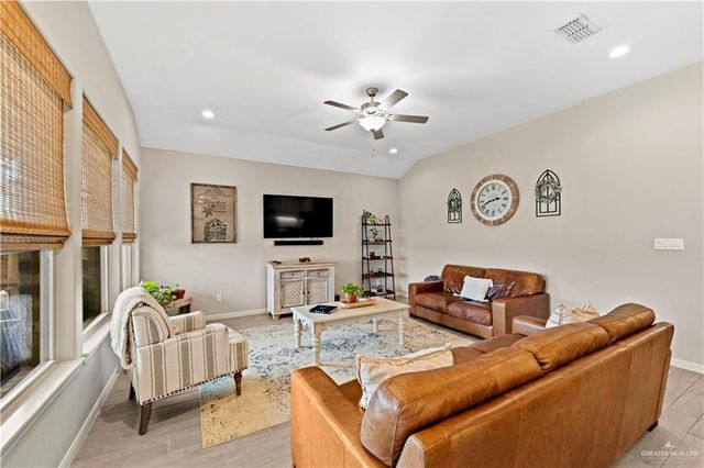5365 Escondido Pass, Mcallen, TX 78504