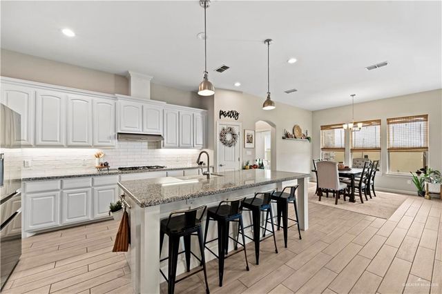 5365 Escondido Pass, Mcallen, TX 78504