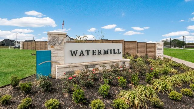 210 Salkeld DR, Uhland, TX 78640