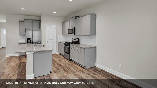 210 Salkeld DR, Uhland, TX 78640