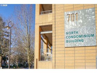 701 COLUMBIA St 103, Vancouver, WA 98660