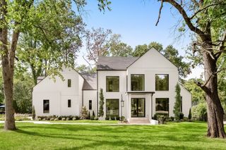 6120 Bresslyn Rd, Nashville, TN 37205