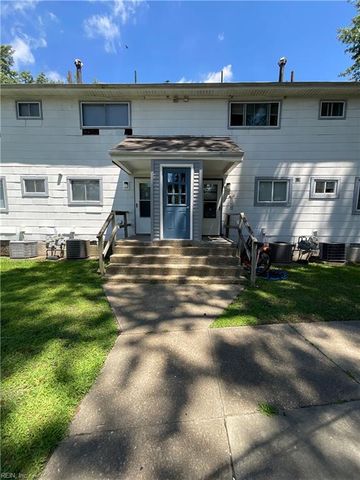 16 Pollux Cir E Apt 4, Portsmouth, VA 23701