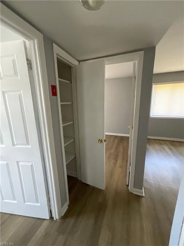 16 Pollux Cir E Apt 4, Portsmouth, VA 23701