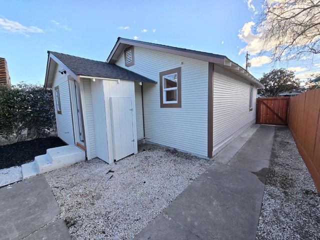 46 South Street, Hollister, CA 95023