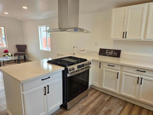 46 South Street, Hollister, CA 95023