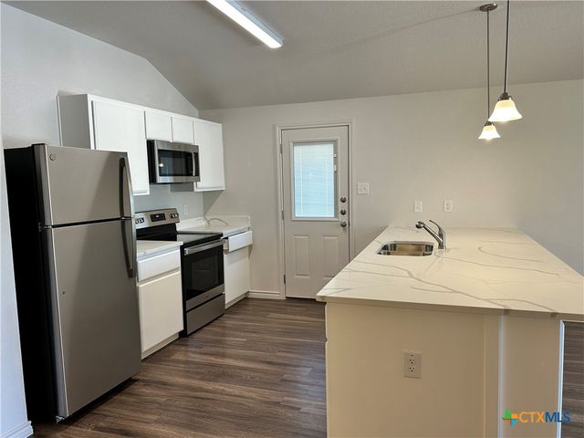 114 Dolphin Drive B, Temple, TX 76501