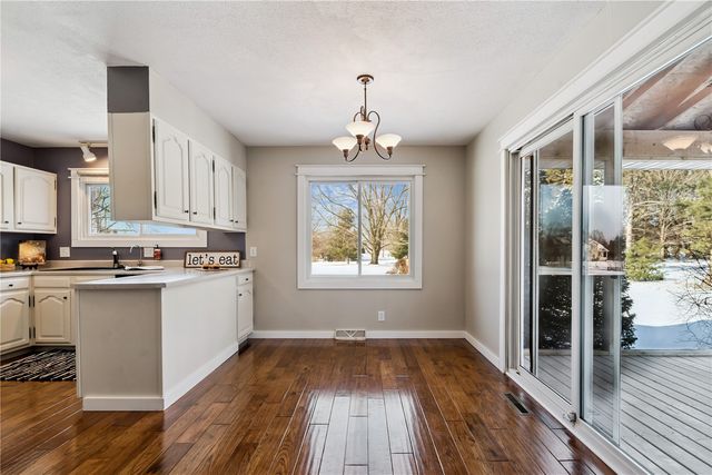 3979 Gie Drive, Center Point, IA 52213