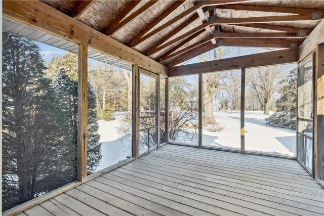 3979 Gie Drive, Center Point, IA 52213