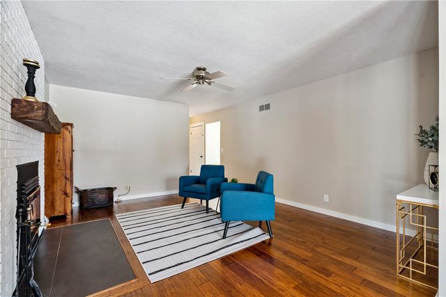 3979 Gie Drive, Center Point, IA 52213