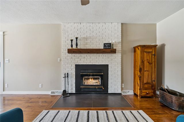 3979 Gie Drive, Center Point, IA 52213