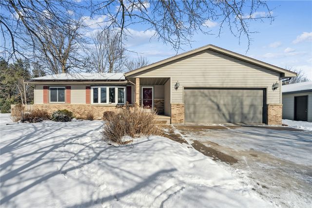 3979 Gie Drive, Center Point, IA 52213