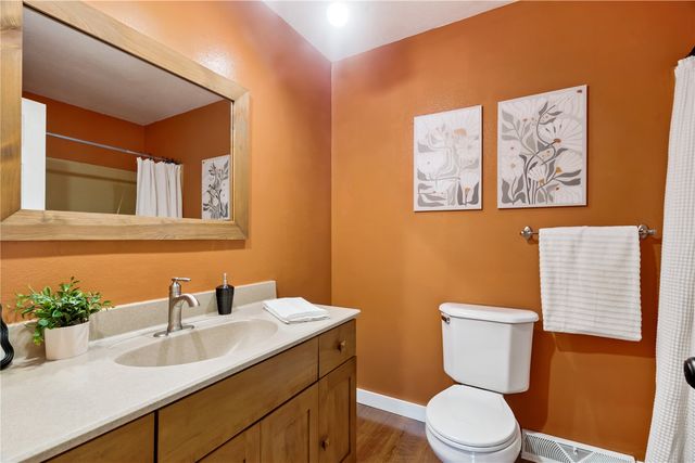 3979 Gie Drive, Center Point, IA 52213