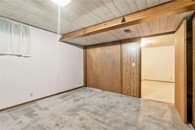 3979 Gie Drive, Center Point, IA 52213