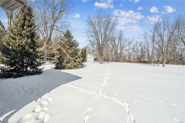 3979 Gie Drive, Center Point, IA 52213