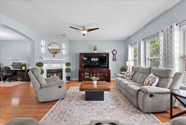 2111 Bataan Drive, League City, TX 77573