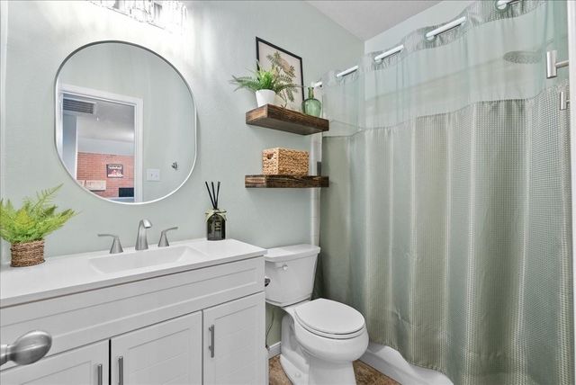 2111 Bataan Drive, League City, TX 77573