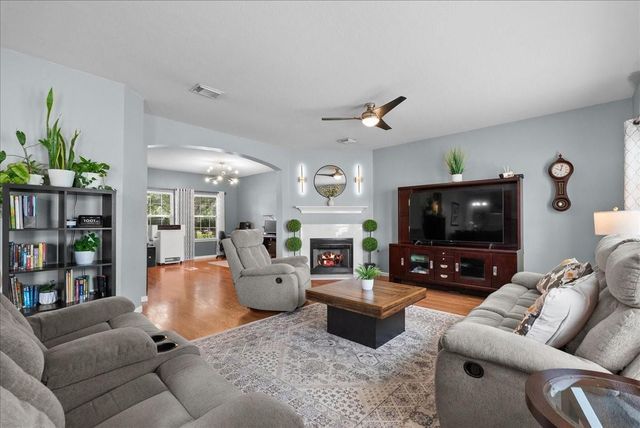 2111 Bataan Drive, League City, TX 77573