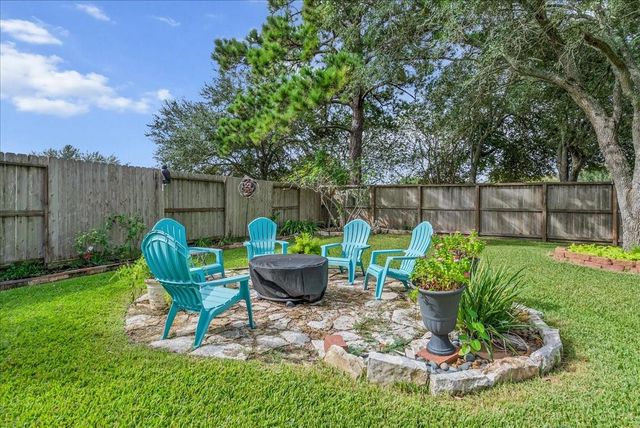 2111 Bataan Drive, League City, TX 77573