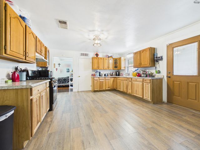 1029 SUNSET LANE, Wichita Falls, TX 76306