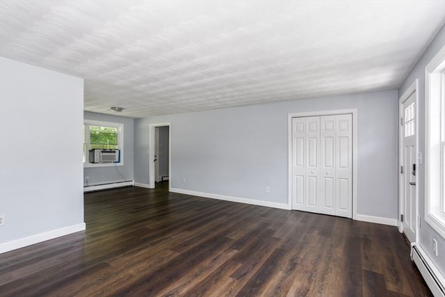 12 Terri Rd, Framingham, MA 01701