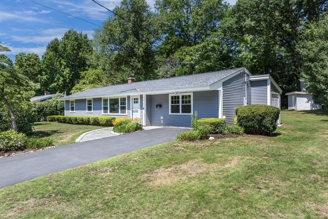 12 Terri Rd, Framingham, MA 01701