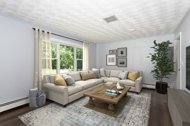 12 Terri Rd, Framingham, MA 01701