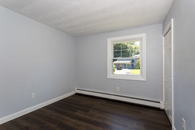 12 Terri Rd, Framingham, MA 01701