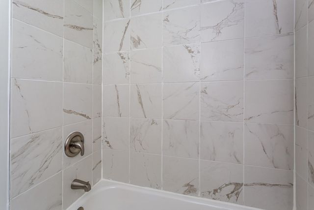 12 Terri Rd, Framingham, MA 01701